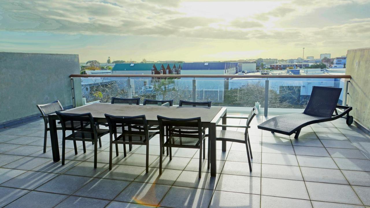 City Fringe Apartment With Sky Tower And City Views أوكلاند المظهر الخارجي الصورة