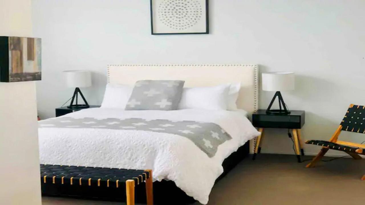 City Fringe Apartment With Sky Tower And City Views أوكلاند المظهر الخارجي الصورة