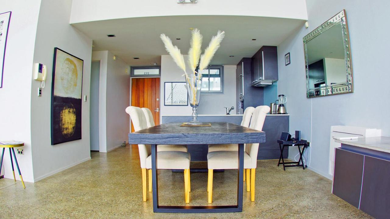 City Fringe Apartment With Sky Tower And City Views أوكلاند المظهر الخارجي الصورة